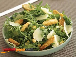 Endivyen Salatası