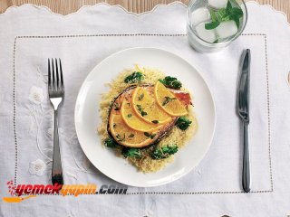 Brokolili Bulgur Ve Portakallı Somon