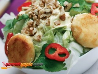 Peynir Paneli Ve Hardal Soslu Salata