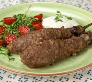Köfte Mantolu Patlıcan Kebabı
