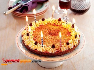 Dev Doğum Günü Kurabiyesi