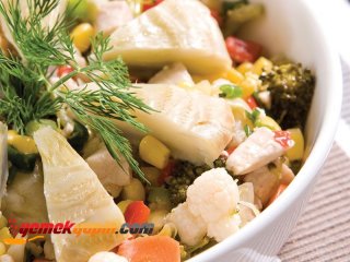 Enginarlı Sebze Salatası