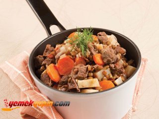 MERCİMEKLİ KUZU YAHNİ