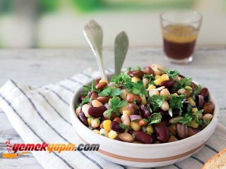 ÜÇ FASULYE SALATASI