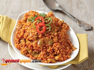 TAZE FASULYELİ BULGUR PİLAVI