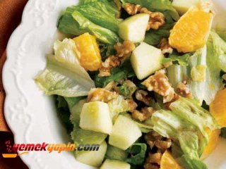 Elmalı Marul Salatası