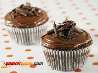 ÇOK ÇİKOLATALI CUPCAKE