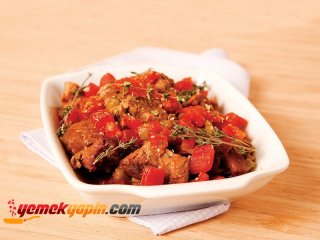 Fırında Domatesli Et