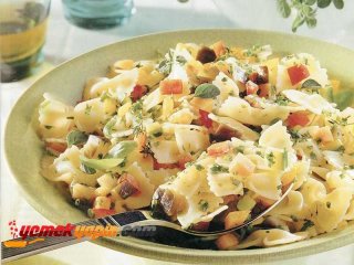 Makarnalı Bahçıvan Salatası