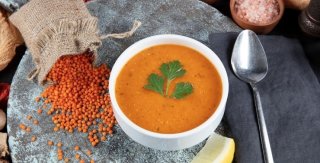 Ev Hanımından Ezogelin Çorbası Tarifi. Ezogelin Çorbası Nasıl Yapılır?