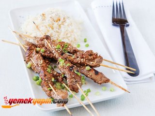 SOYA SOSLU VE PORTAKALLI BİFTEK ŞİŞ