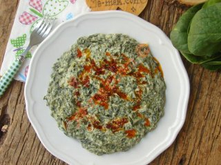 Ispanaklı Borani