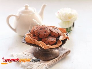 Parça Çikolatalı ve Fıstıklı Kurabiye