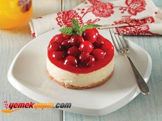 VİŞNELİ CHEESECAKE
