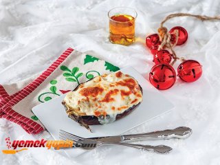 PATLICAN SEPETİNDE BEŞAMEL SOSLU VE MANTARLI ET