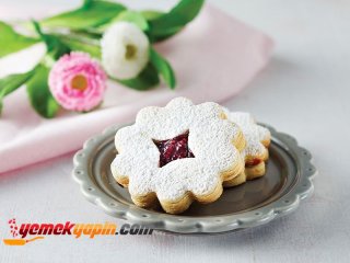 FRAMBUAZLI ÇİÇEK KURABİYE