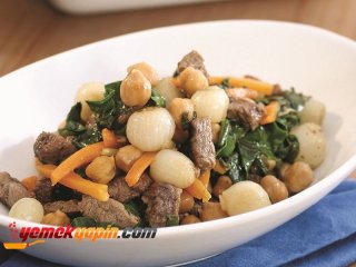 PAZILI VE SOĞANLI ET KAVURMA