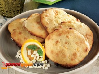 Beyaz Çikolatalı Portakallı Kurabiye