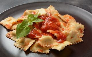 En pratik ravioli nasıl yapılır?