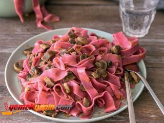 Pancarlı Pembe Erişte