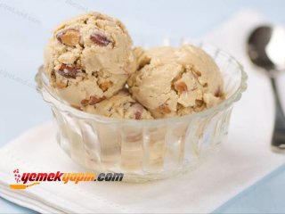 Almond Ice Cream