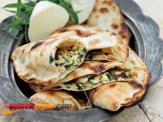 TARHUNLU BÖREK