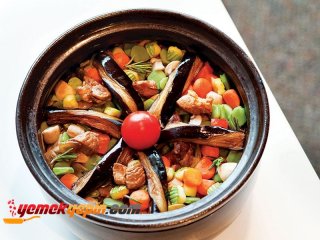 TAZE BAHARATLI KUZU ETİ GÜVEÇ