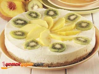 Şeftalili Ve Kivili Cheesecake