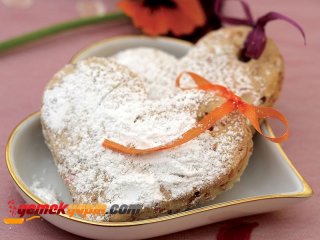 Pudra Şekerli Kalp Kurabiye