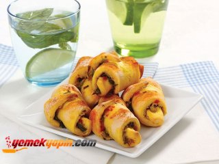 Soğanlı Mini Çörekler