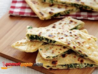 OTLU, ISPANAKLI VE LOR PEYNİRLİ GÖZLEME
