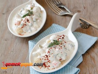 Bulgur Köfteli Salata