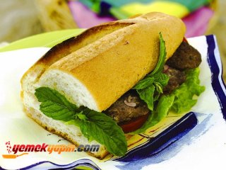 Peynirli Köfte Ekmek