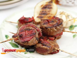 KIRMIZI BİBERLİ BİFTEK IZGARA