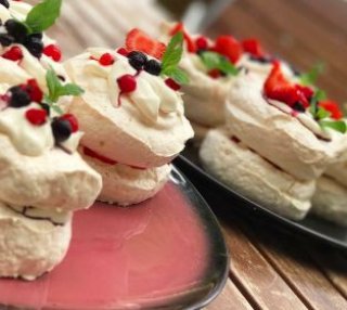 Mini Pavlova
