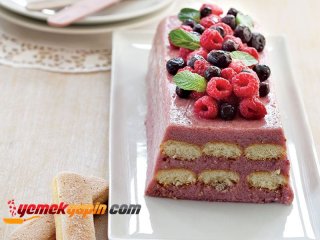 FRAMBUAZLI KEDİ DİLİ PASTASI