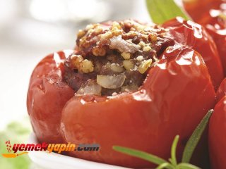 KIRMIZIBİBER DOLMASI