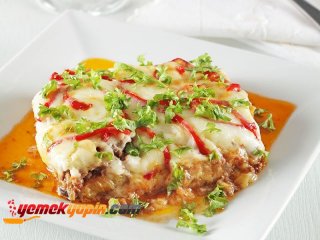 BEŞAMEL SOSLU MUSAKKA