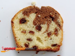 Tarçınlı ve Üzümlü Kuru Kek