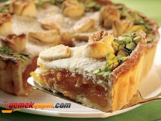 ANTEPFISTIKLI VE KAYISILI TART