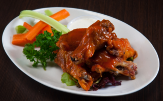 Şeflerden bufalo soslu kanat (Buffalo Wings) tarifi