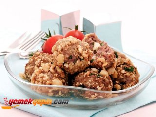 Fındıklı ve Kaşarlı Top Köfte