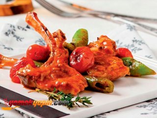 DOMATES SOSLU PİRZOLA