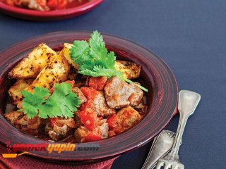 SUMAKLI VE PATATESLİ KUZU ETİ