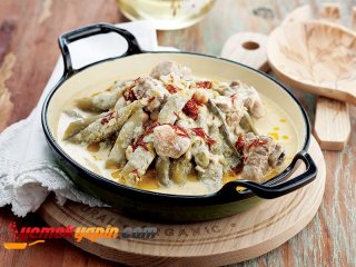 YOĞURTLU VE KUZU ETLİ BAKLA