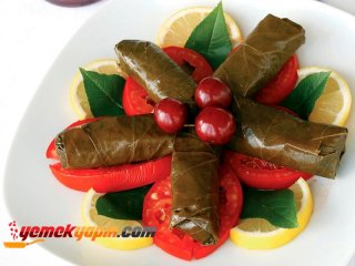 VİŞNELİ YAPRAK SARMA