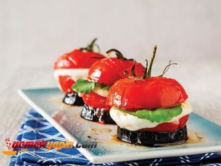 FIRINLANMIŞ CAPRESE SALATA