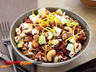 ELMALI ESMER PİRİNÇ SALATASI