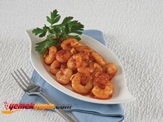 SARIMSAKLI VE ACILI GURME KARİDES KAVURMA