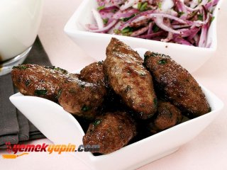 Kimyonlu Köfte